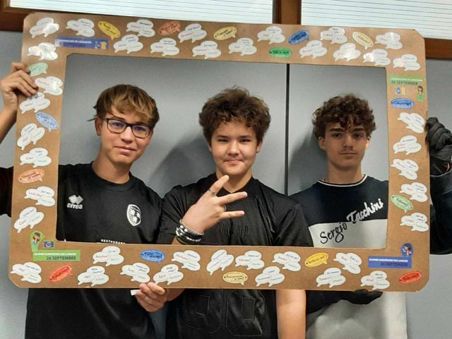 3ad83bf9da6309bb02d7d3ff144