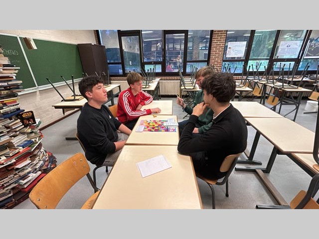 5BF489C5-216A-44F5-971A-108