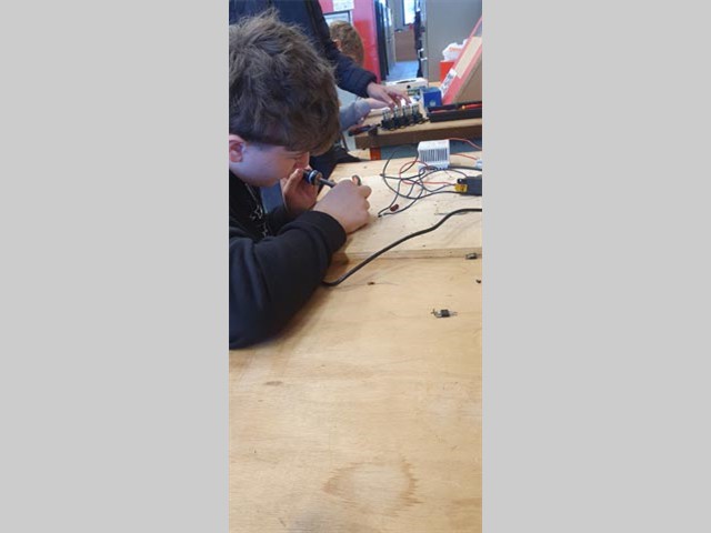 658156266_1554741573321401_